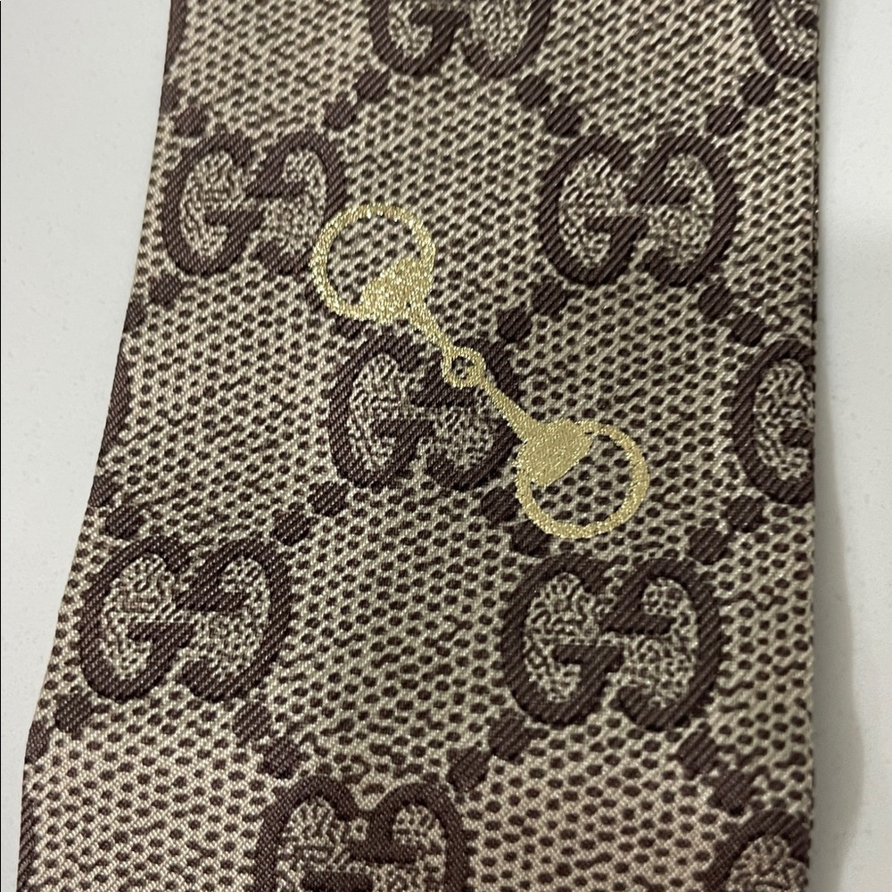 Gucci Silk Horsebit Silk Scarf Bandeau in Green with Pink | OS - Picture 5 of 6